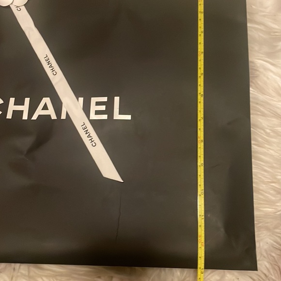 Authentic Chanel shopping bag-large - Picture 3 of 4